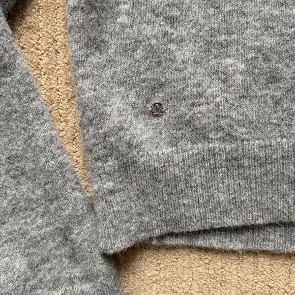 Lululemon Alpaca Wool Blend Cropped Sweater, M, Heathered Core Medium Grey - Picture 5 of 5
